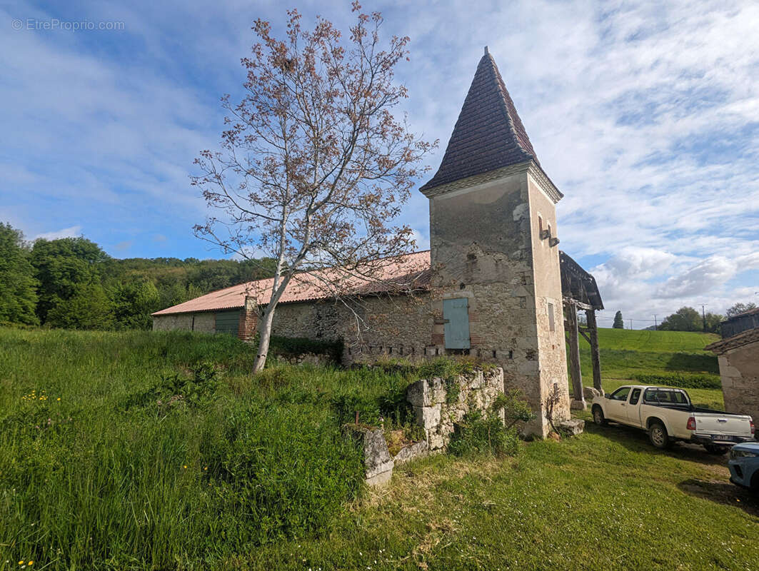 Maison à BRASSAC