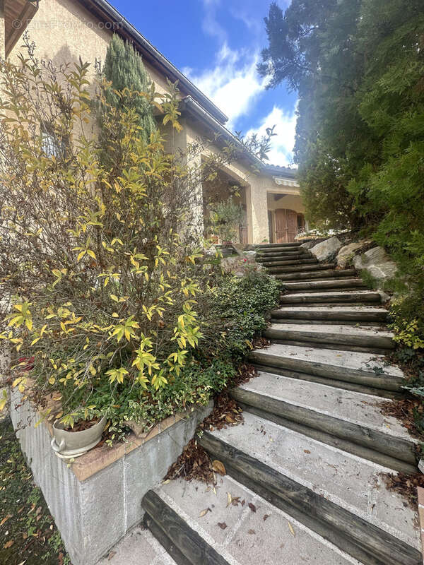 Maison à SAINT-PAUL-EN-CORNILLON