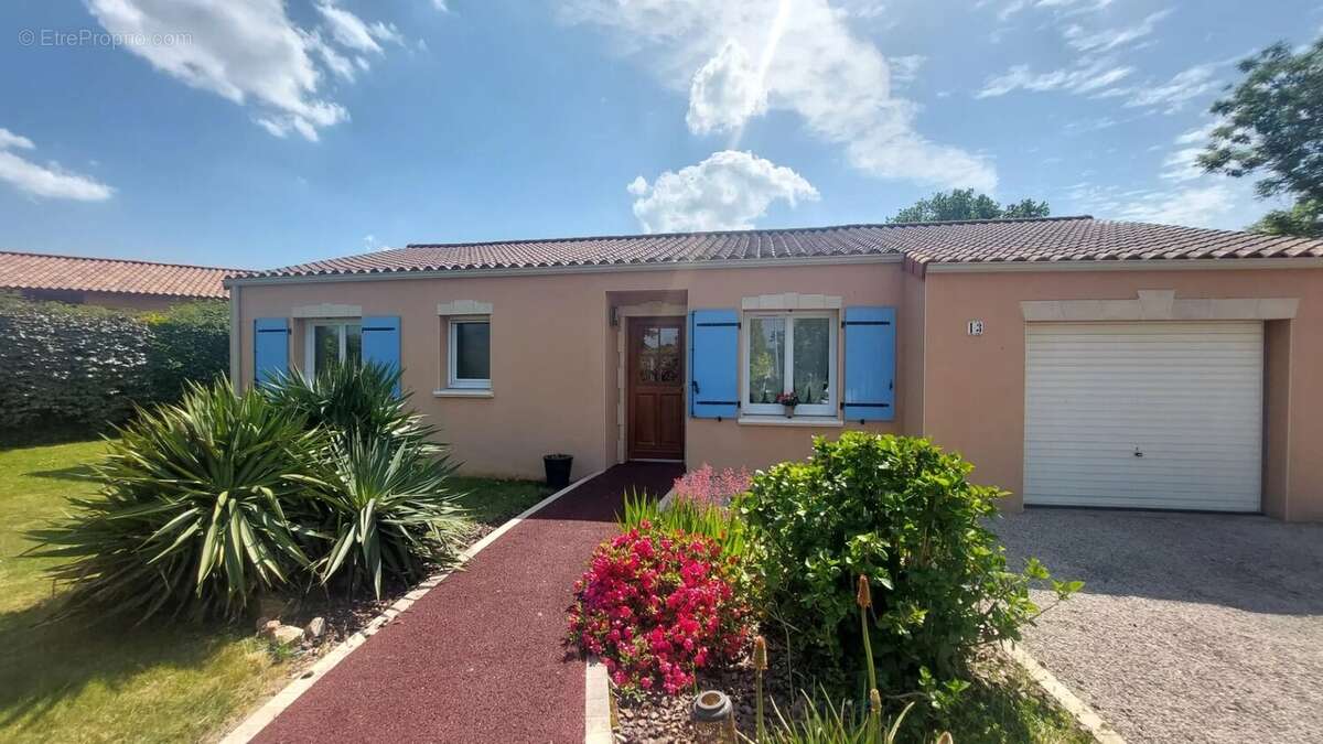 Maison à CHICHE