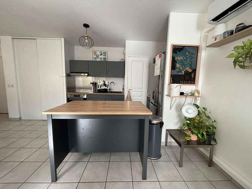 Appartement à MEYZIEU