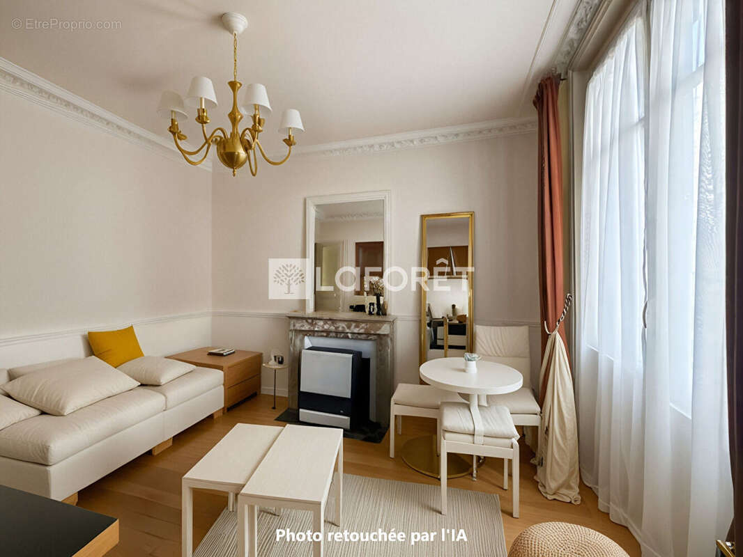Appartement à PARIS-15E