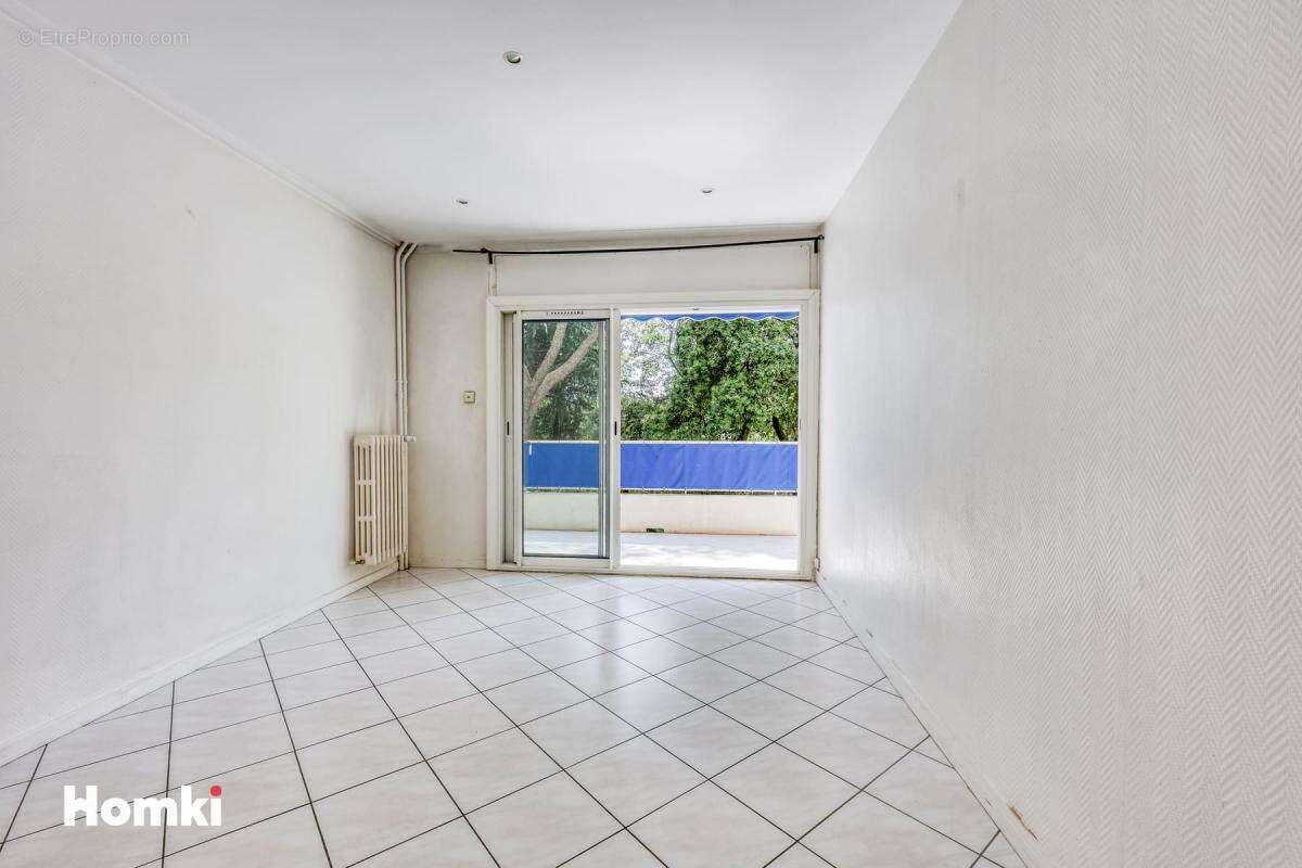 A vendre ! Appartement T3 de 67 m² - terrasse - à Toulon 83000, Avenue Edouard Latil - Aguillon - 83000 Toulon - photo 12