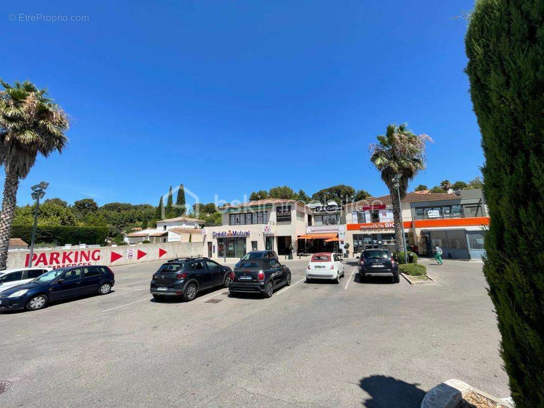 Fonds de commerce de Vêtements 193m2 à fort potentiel de développement – Allauch (13) - photo 3