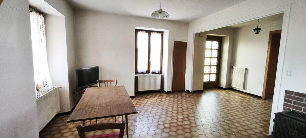 Appartement à QUINTAL