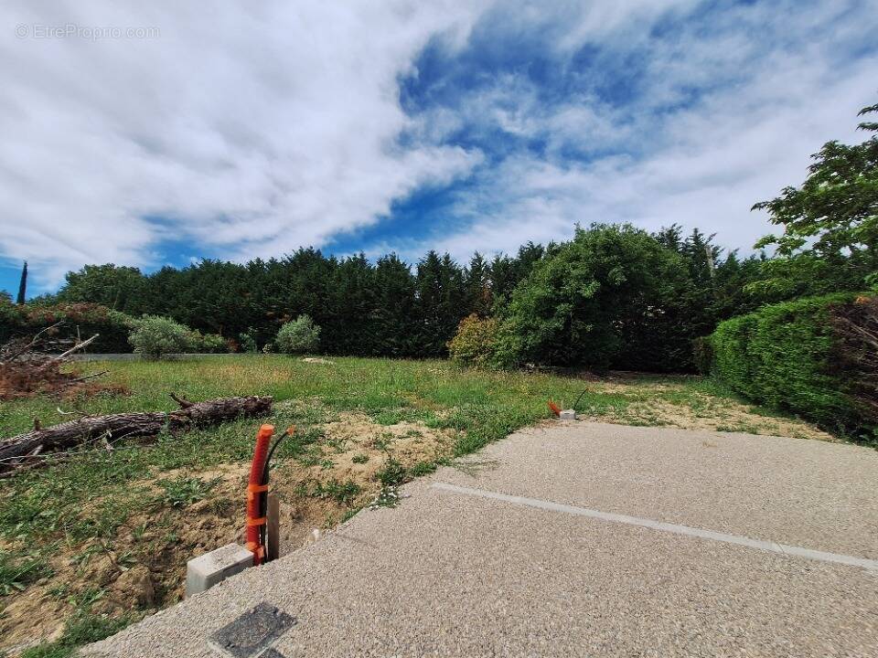 Terrain à PIERREVERT