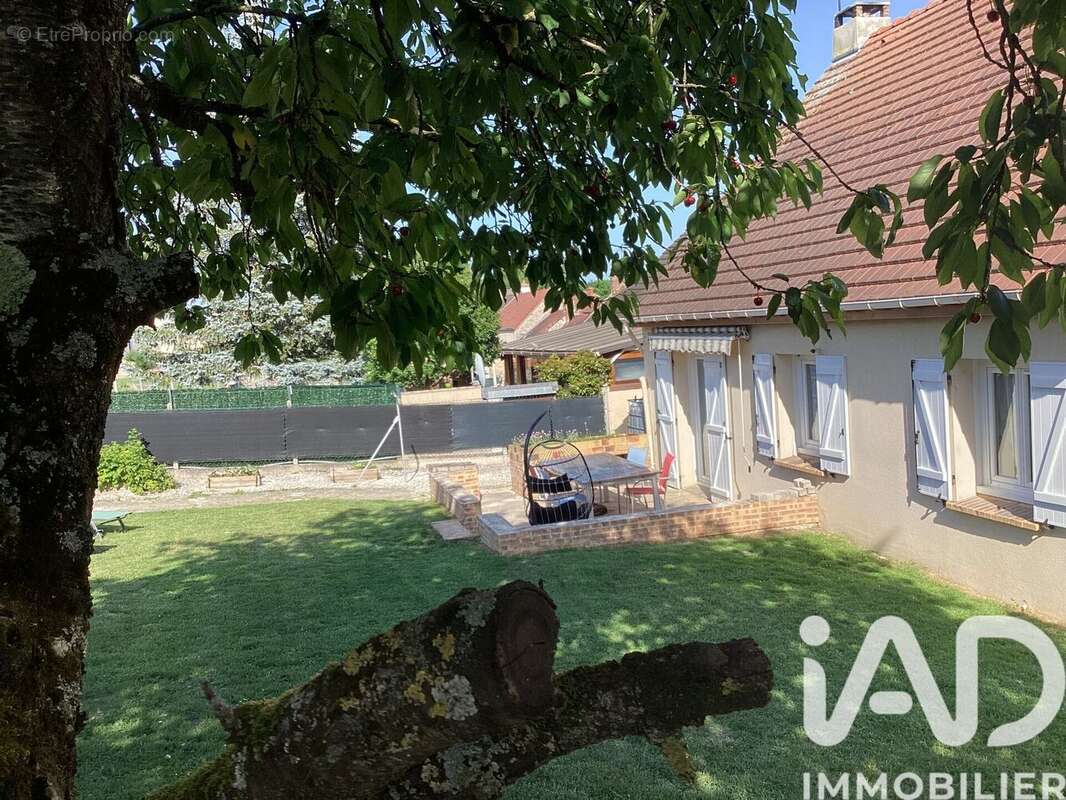Photo 2 - Maison à CHENOISE