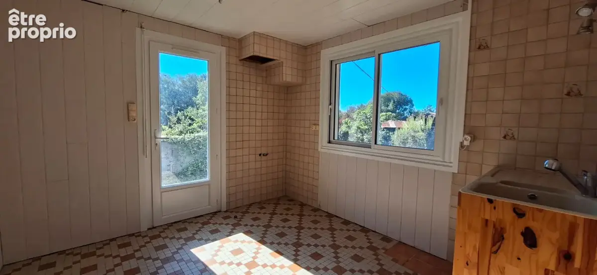 Maison avec sous sol  de 166m² + garage 33m² - photo 9