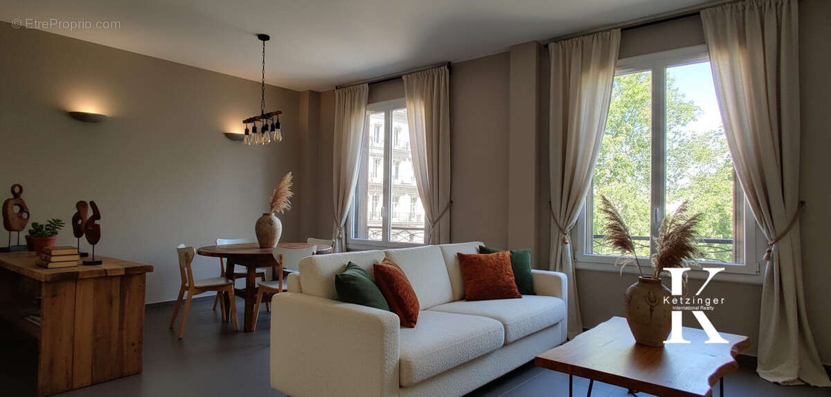 Appartement à MARSEILLE-1E