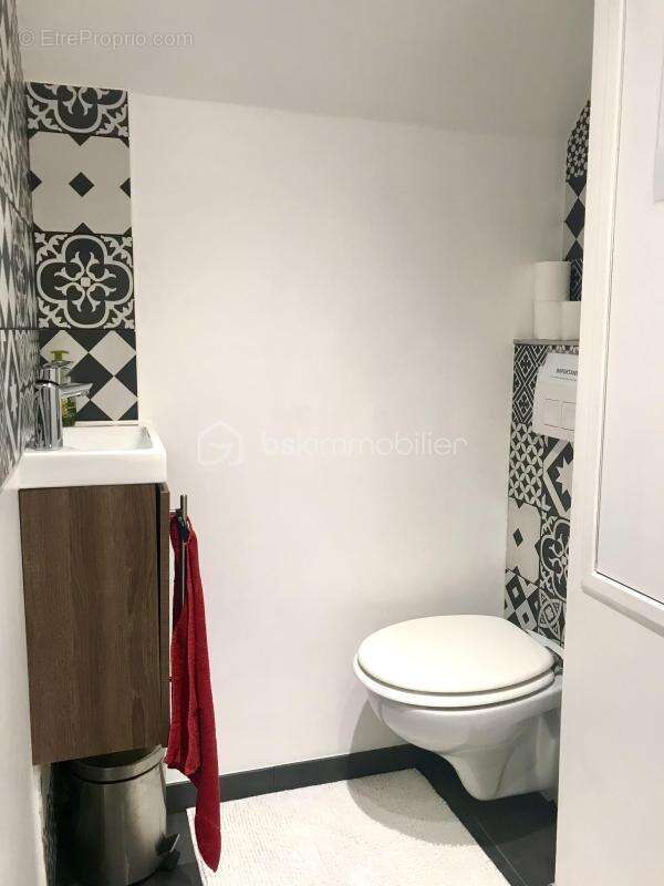 Appartement à PARIS-17E