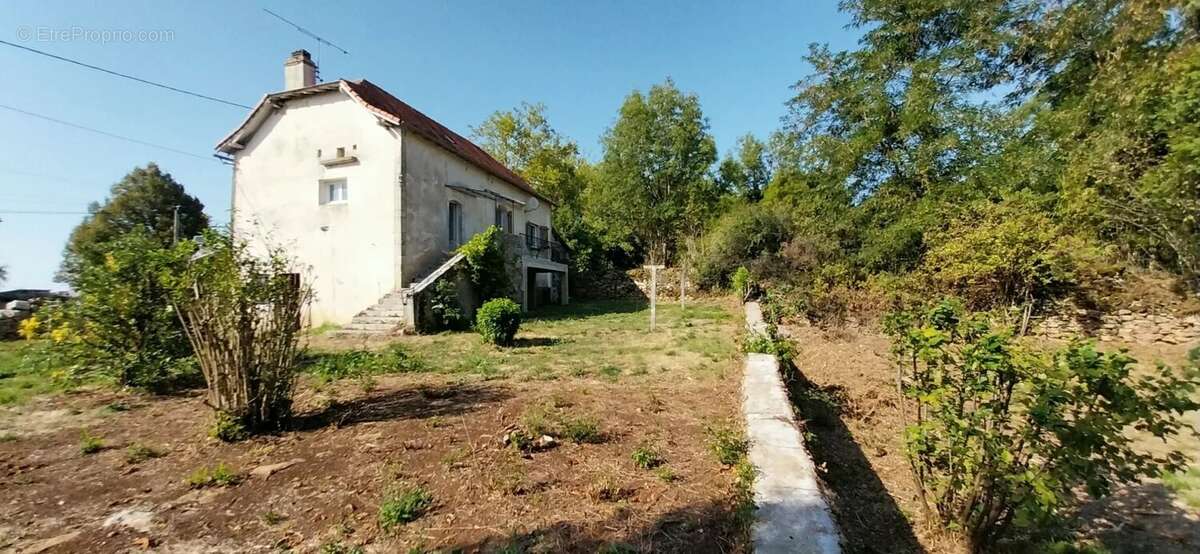 Maison à VAILHOURLES