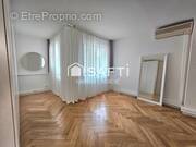 Photo 1 - Commerce à TOULON