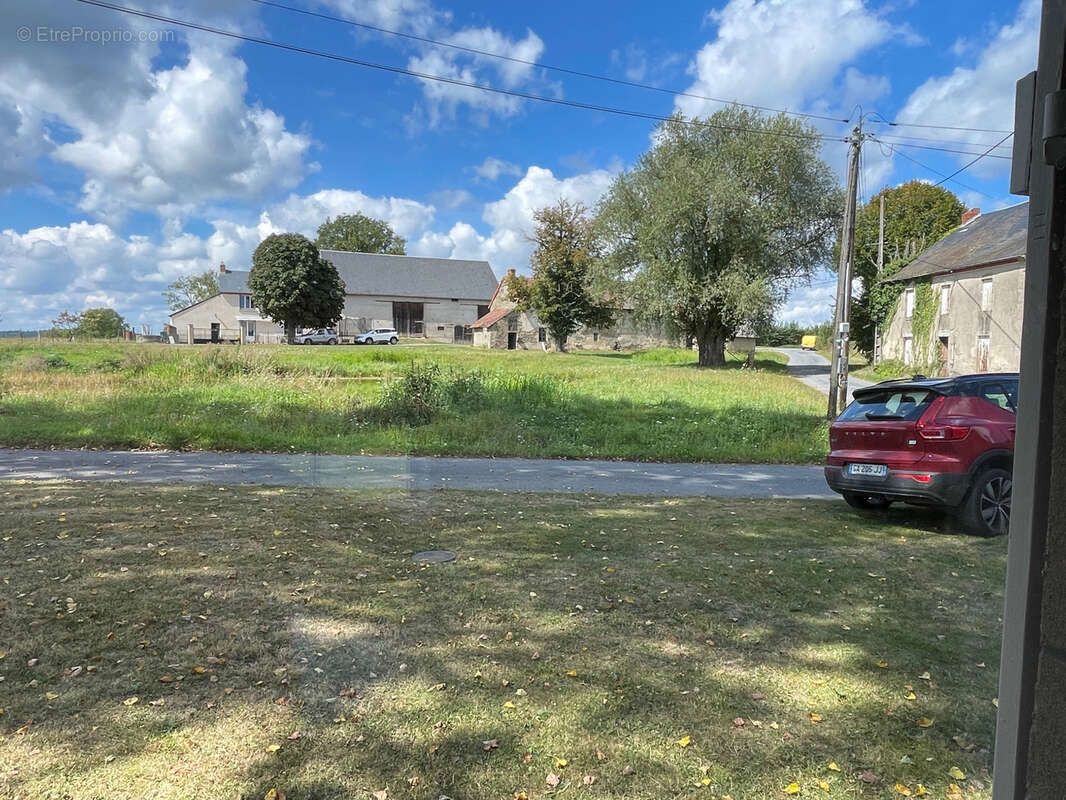 Maison à SAINT-MARCEL-EN-MARCILLAT
