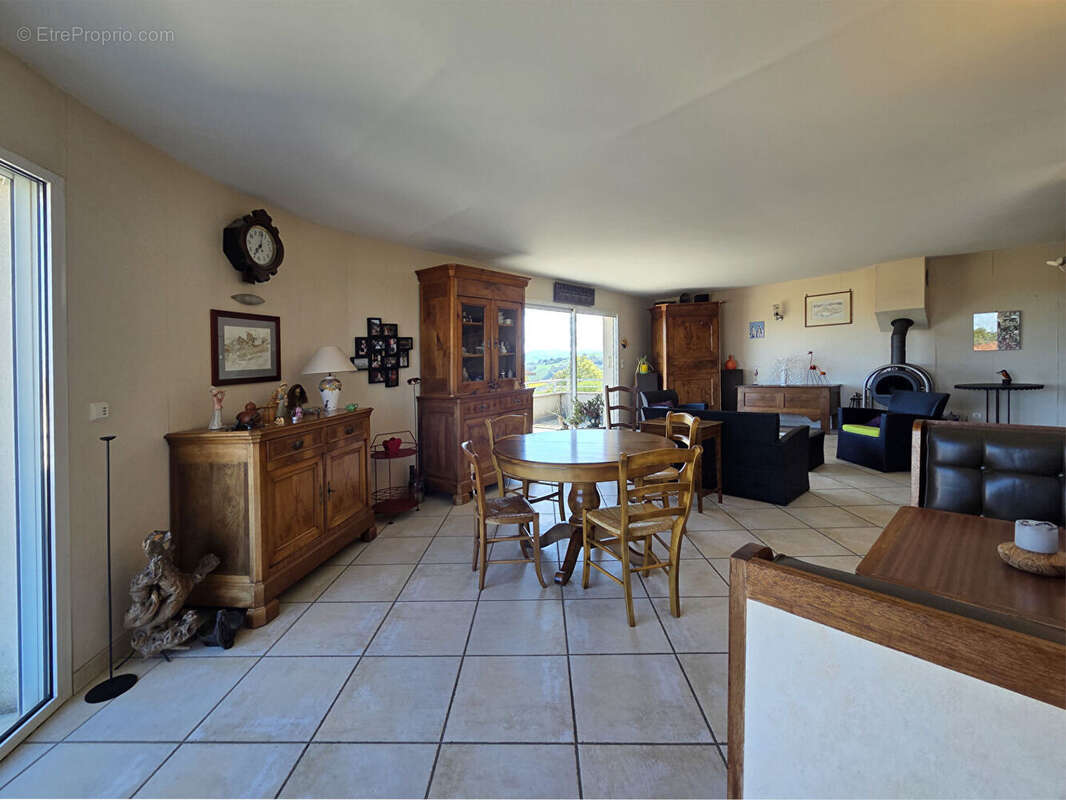 Maison à COISE