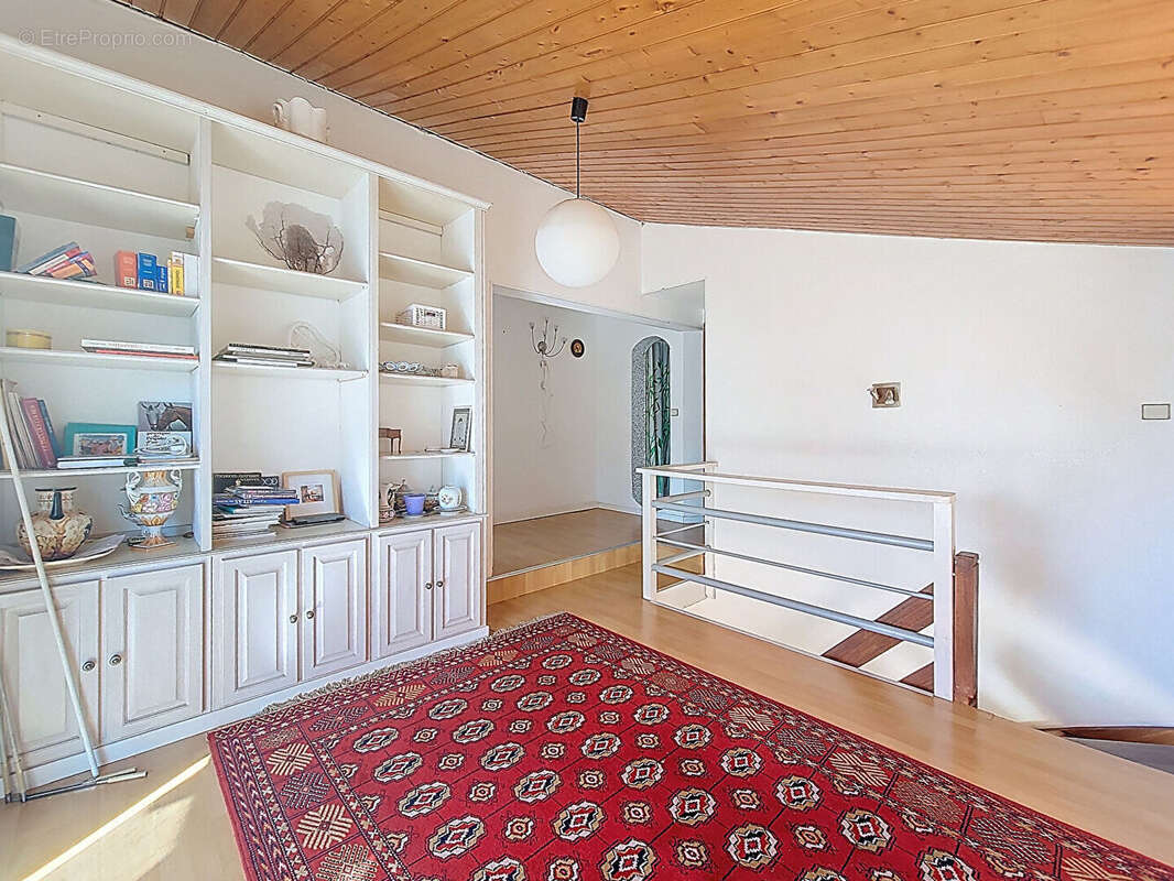 Maison à PAREMPUYRE