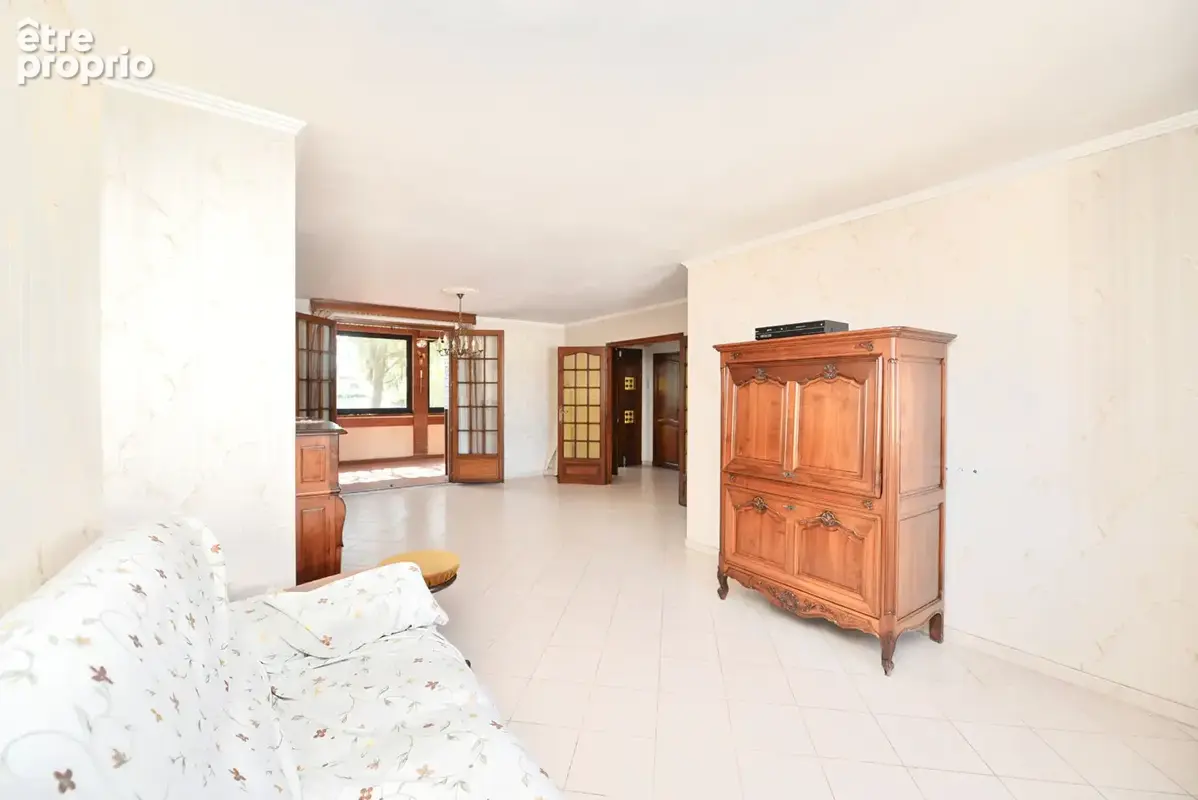 Maison de 5 pièces de 191 m² + dépendance - Croix Daurade - photo 5