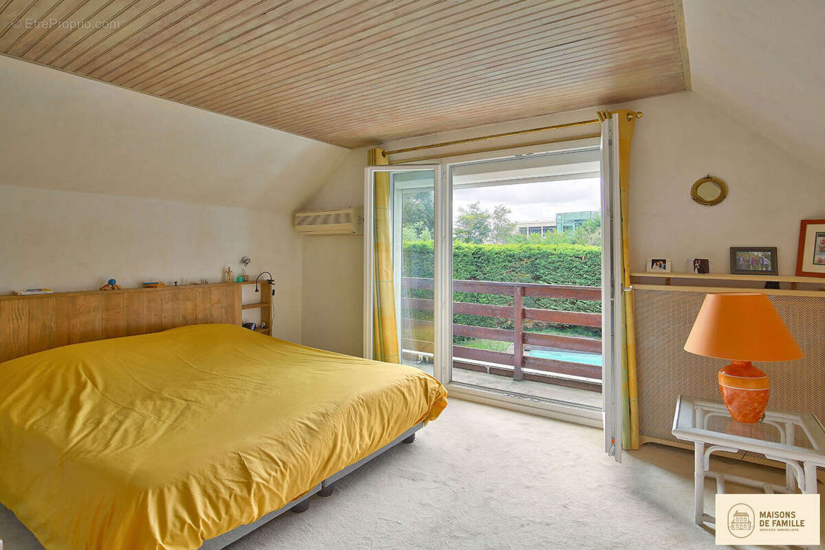 Maison à LOUVECIENNES