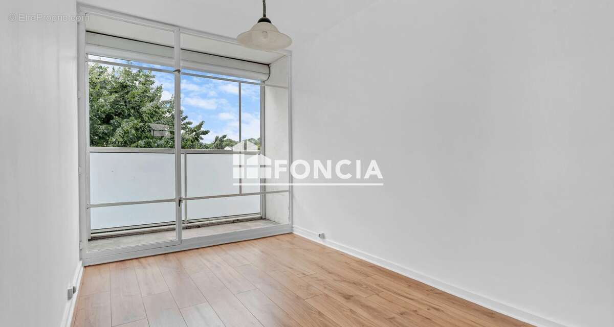 Appartement à SAVIGNY-SUR-ORGE