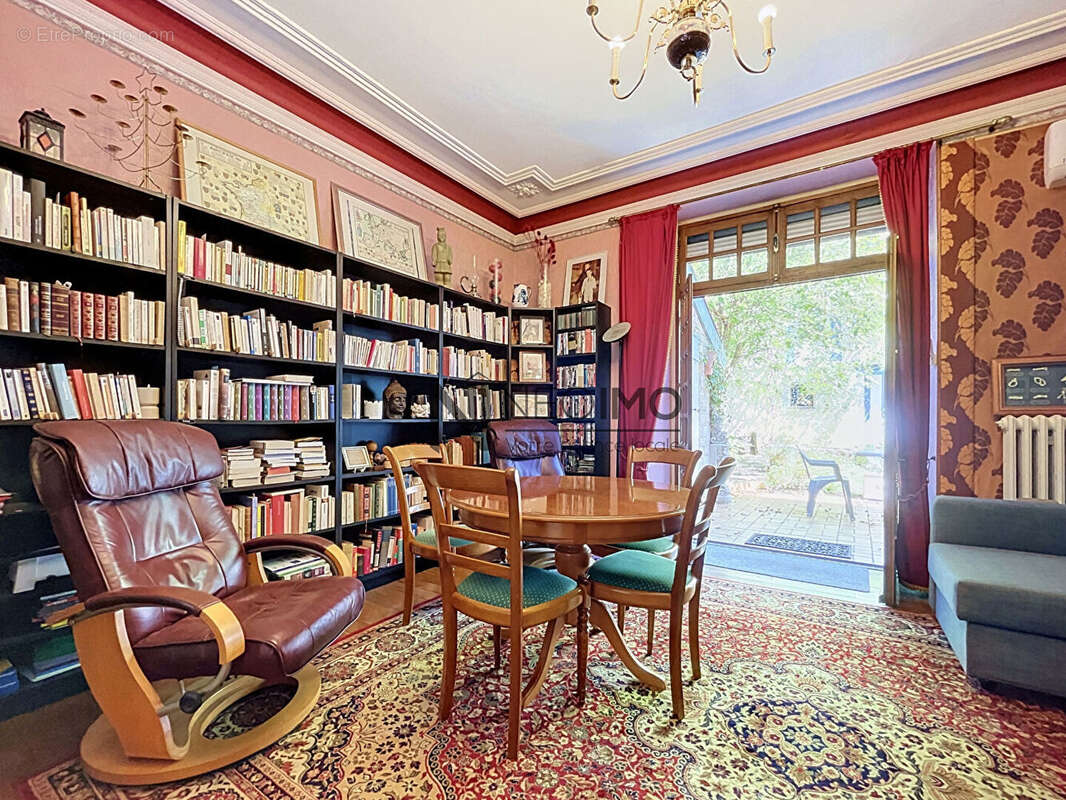 Maison Gondrecourt Le Chateau 5 pièce(s) 208.85 m2 - photo 2