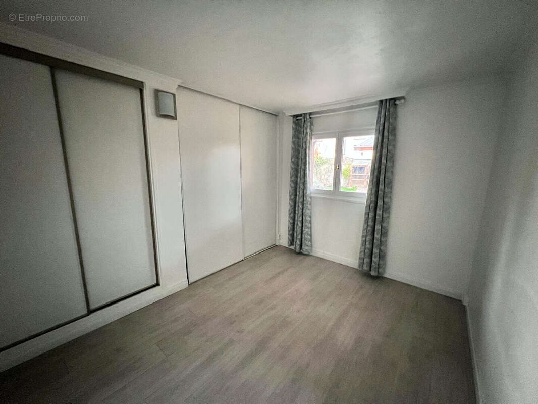 Maison à SARTROUVILLE