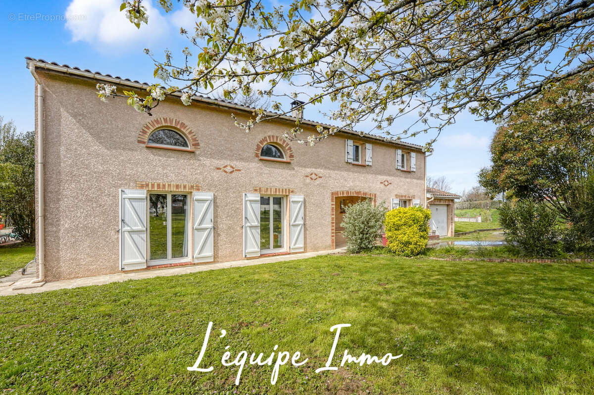 Maison à PUJAUDRAN