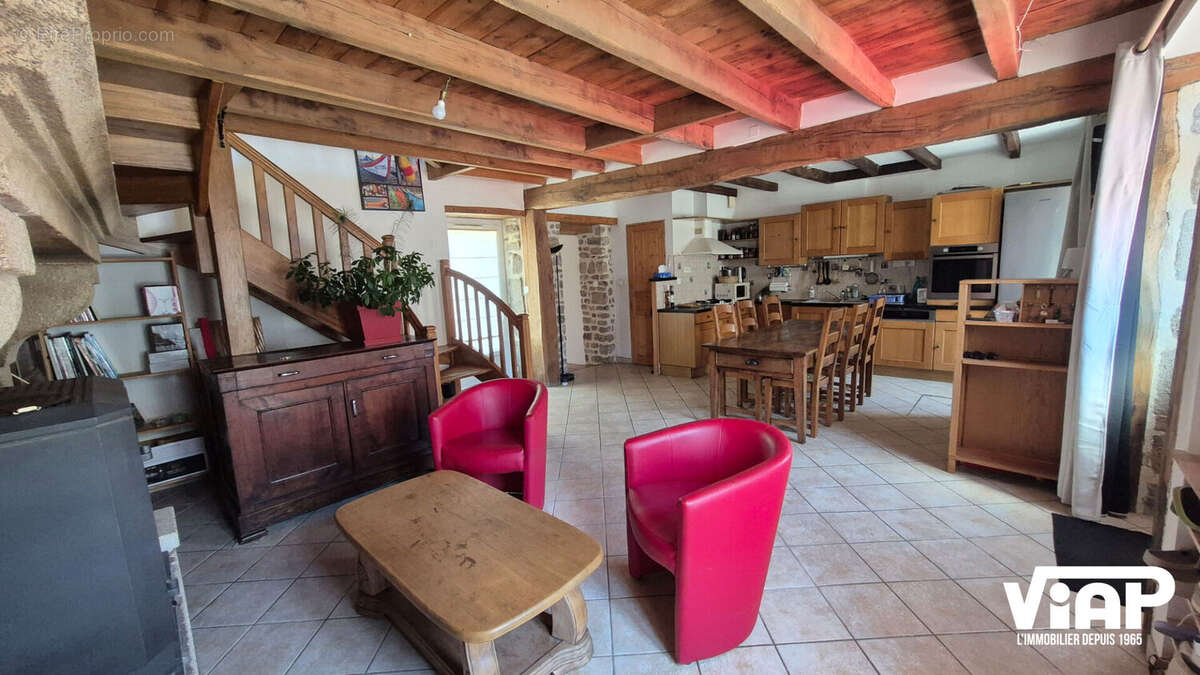 Ferme rénovée avec dépendances - photo 2