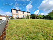 Maison à SAINT-LAURENT-SUR-SEVRE