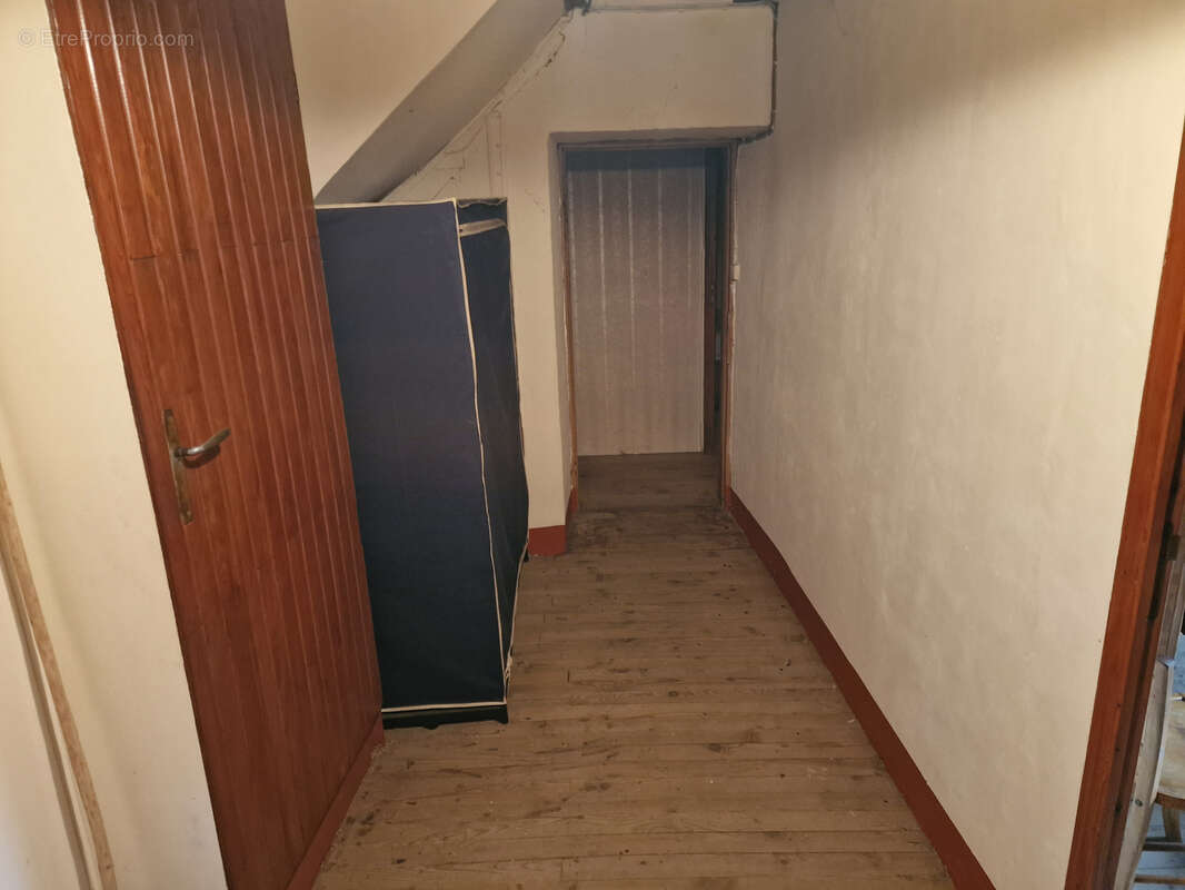 Maison à MURAT-SUR-VEBRE