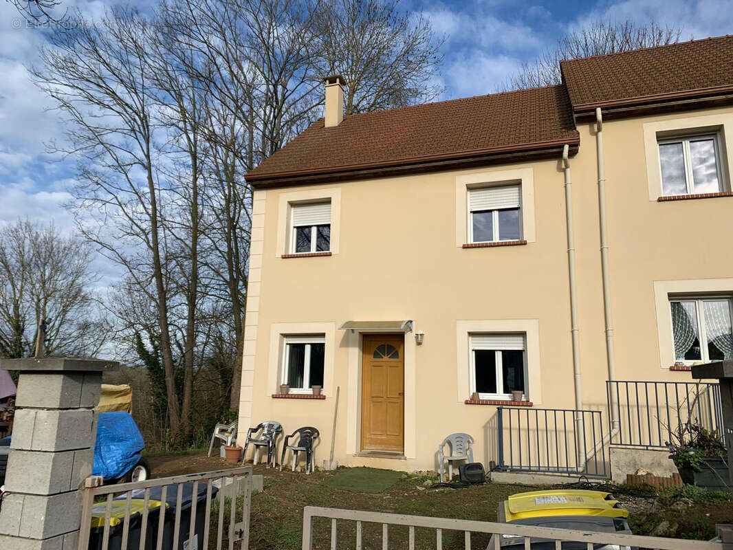 Maison à MEULAN