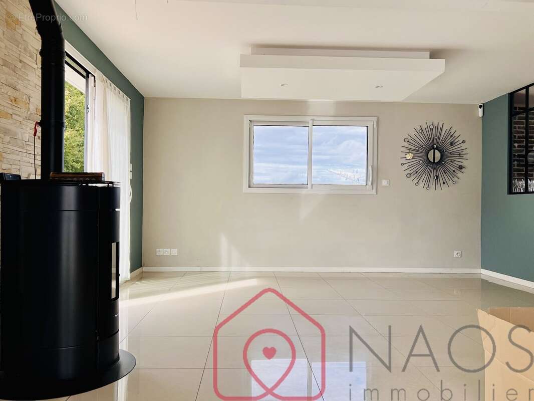 Maison à MINIAC-MORVAN