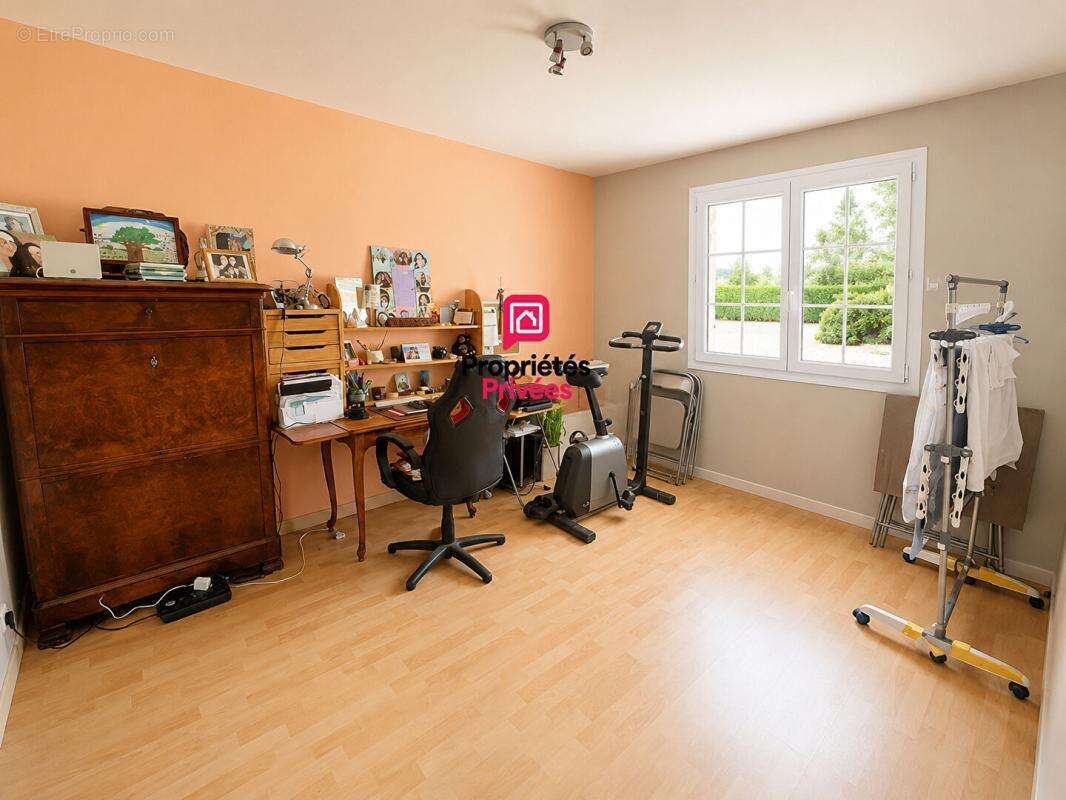 Propriété familiale avec piscine chauffée et parc arboré - photo 11
