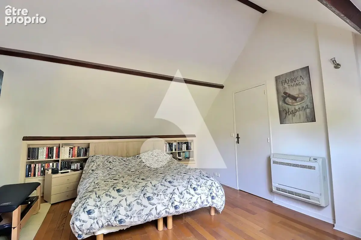Maison individuel 7 pièces avec piscine - CENTRE VILLE - photo 5