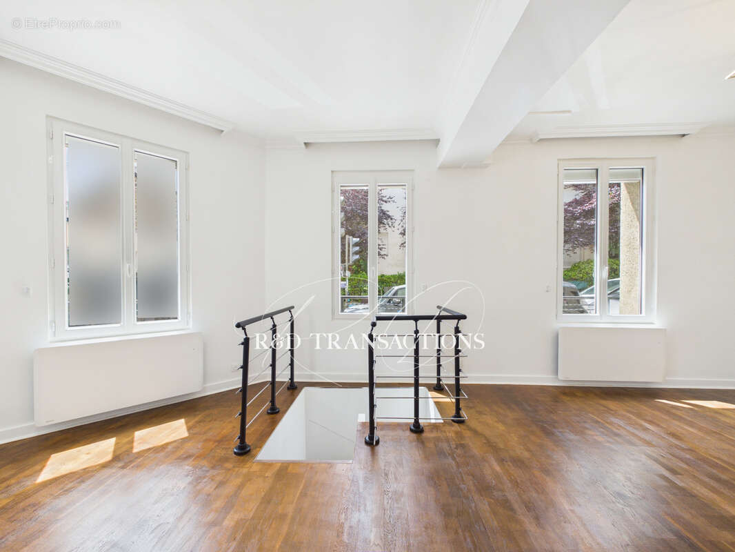 Appartement à SURESNES