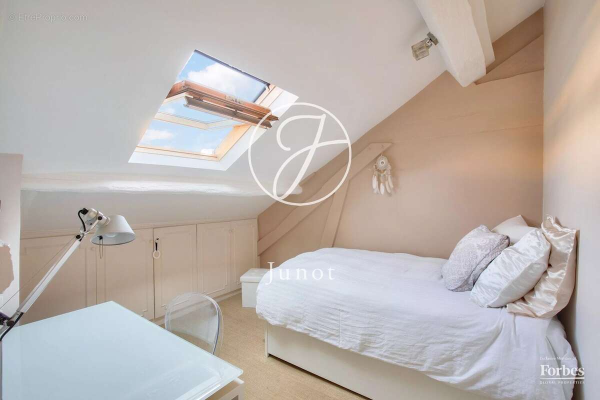 Appartement à VERSAILLES