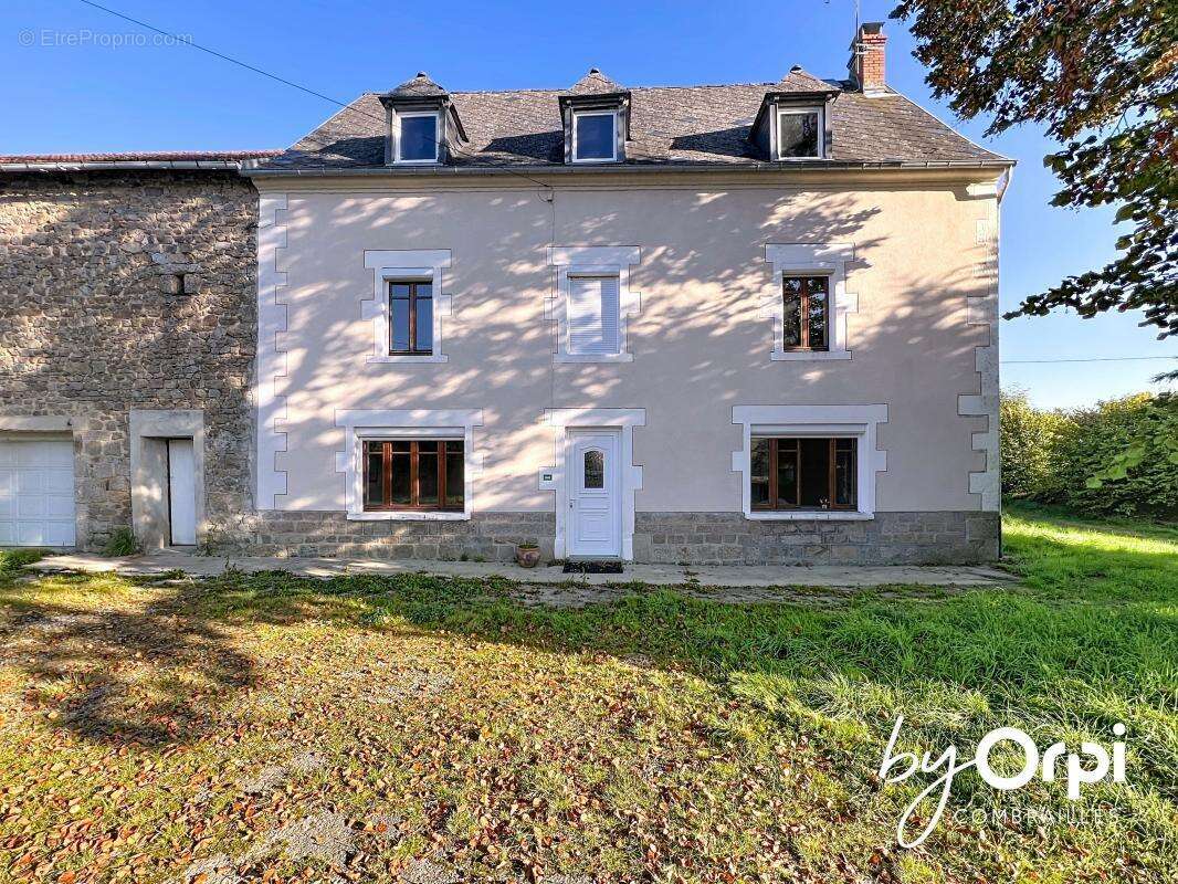 Maison à CHARENSAT
