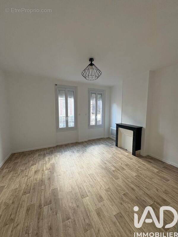 Photo 1 - Maison à ROMILLY-SUR-SEINE