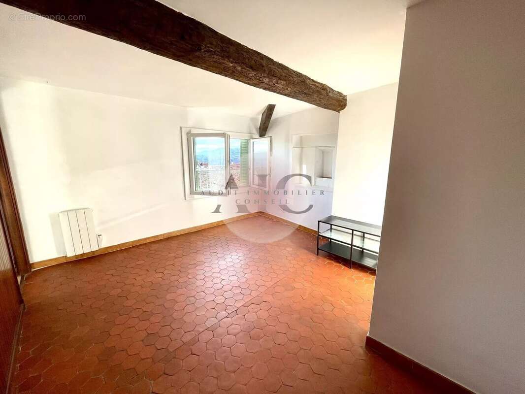 Appartement à FAYENCE