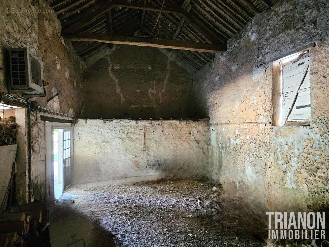 Maison à FEUCHEROLLES