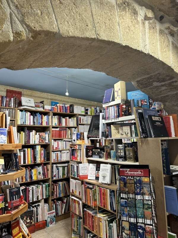 Commerce à SOMMIERES