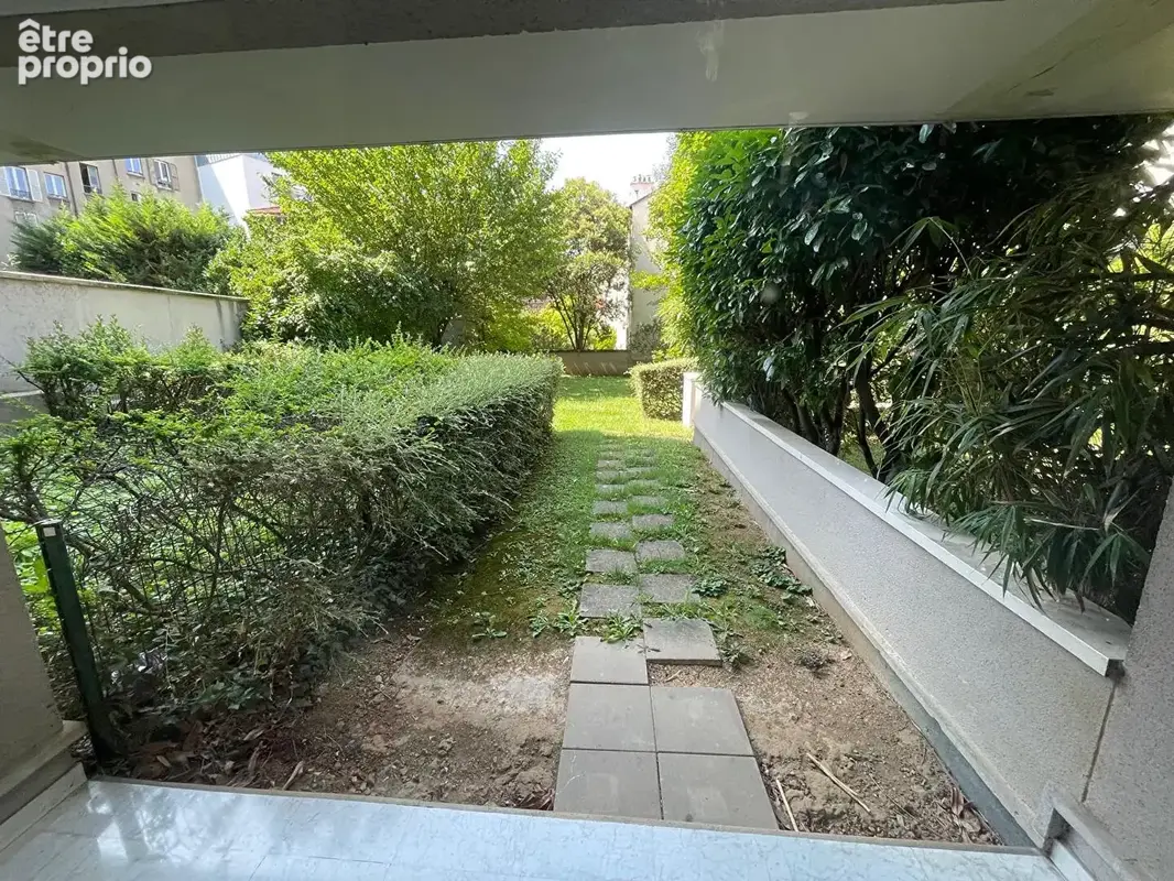 Eglise de pantin  studio avec grand balcon sur jardin (6m²) parking  calme & lumineux  avl immobilier - 01.48.44.45.40  - photo 12