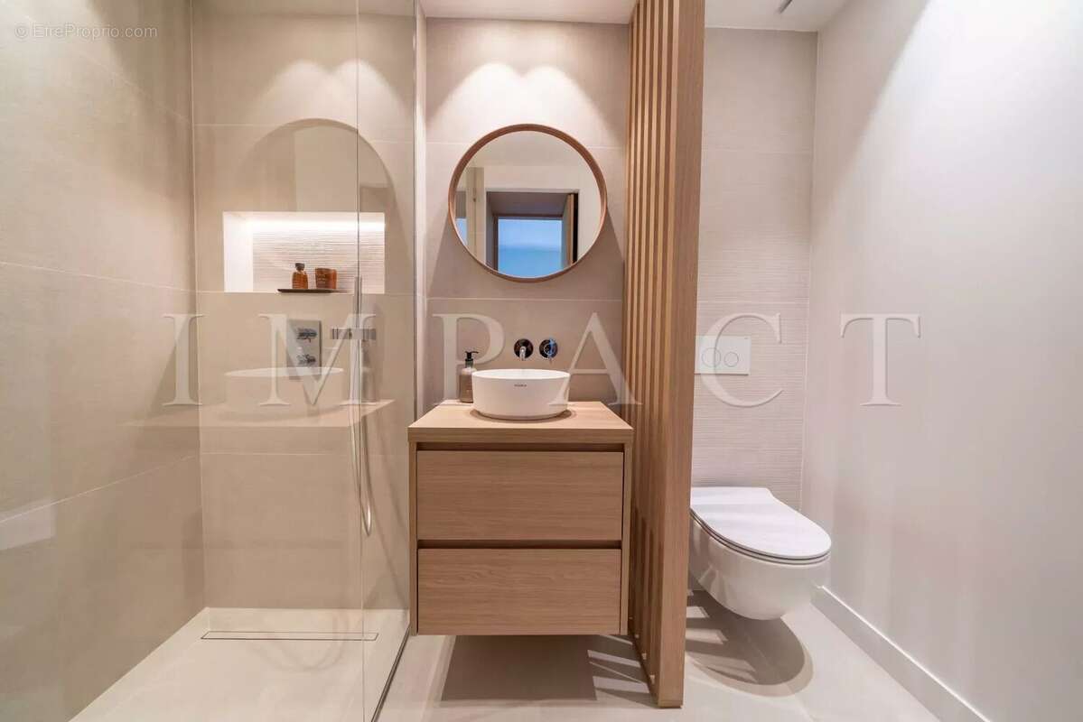 Cannes Oxford Appartement 4 pièces rénové vue Mer à Vendre - photo 12