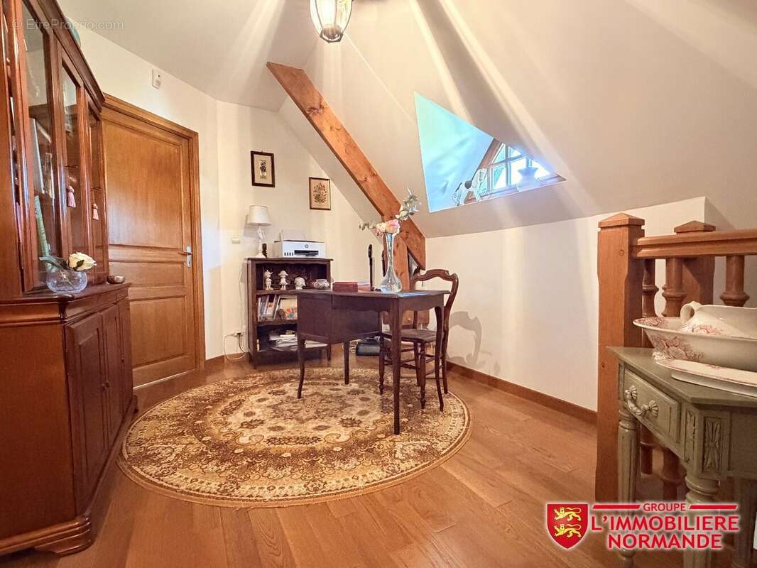 Maison à AUTHEUIL-AUTHOUILLET