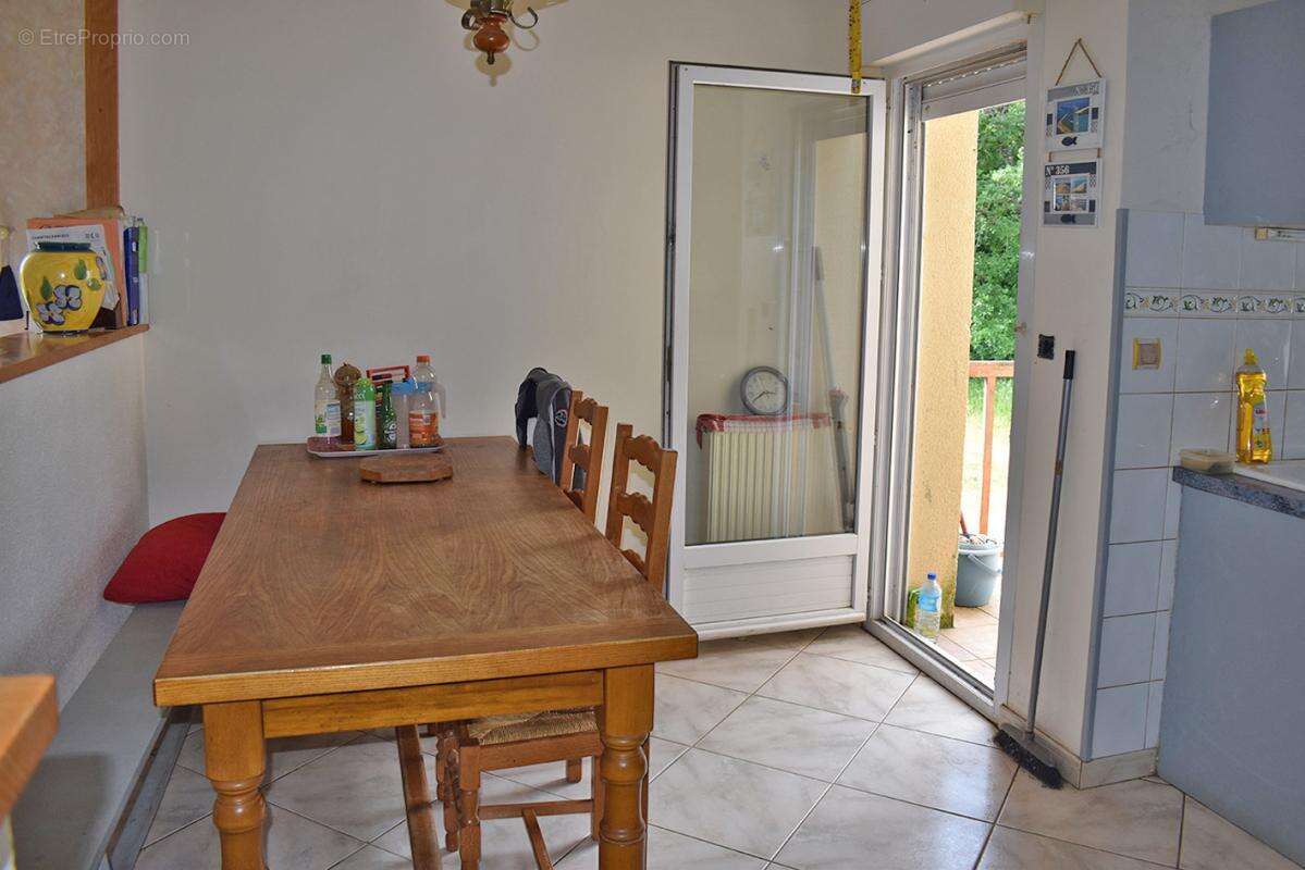 Maison à SAINT-GENIES