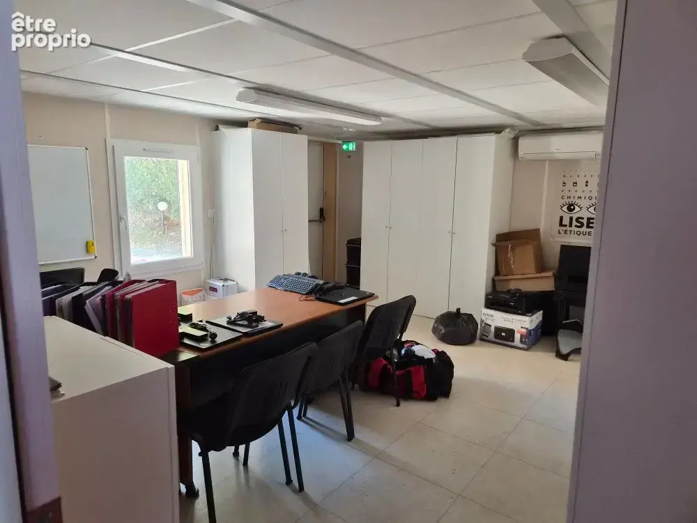 Local d'activite  r+1 de 187 m² zone ecopolis martigues 13500 - photo 6