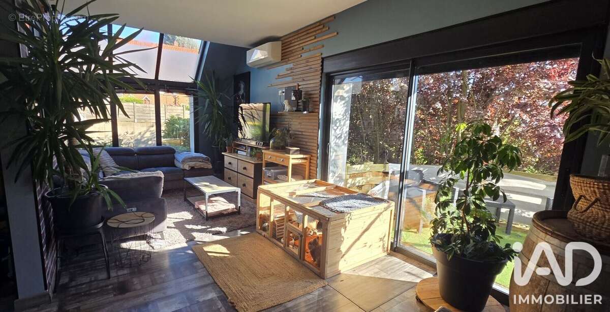 Maison 93 m² à Moulle  - photo 4