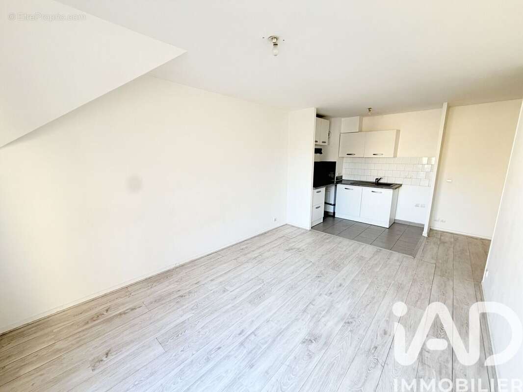 Photo 3 - Appartement à BRIE-COMTE-ROBERT