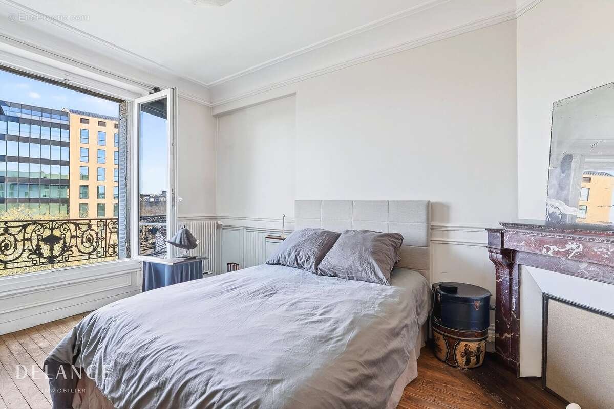 Appartement à IVRY-SUR-SEINE