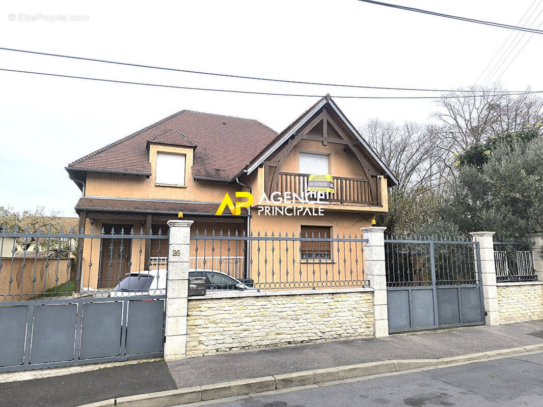 Maison à BEZONS