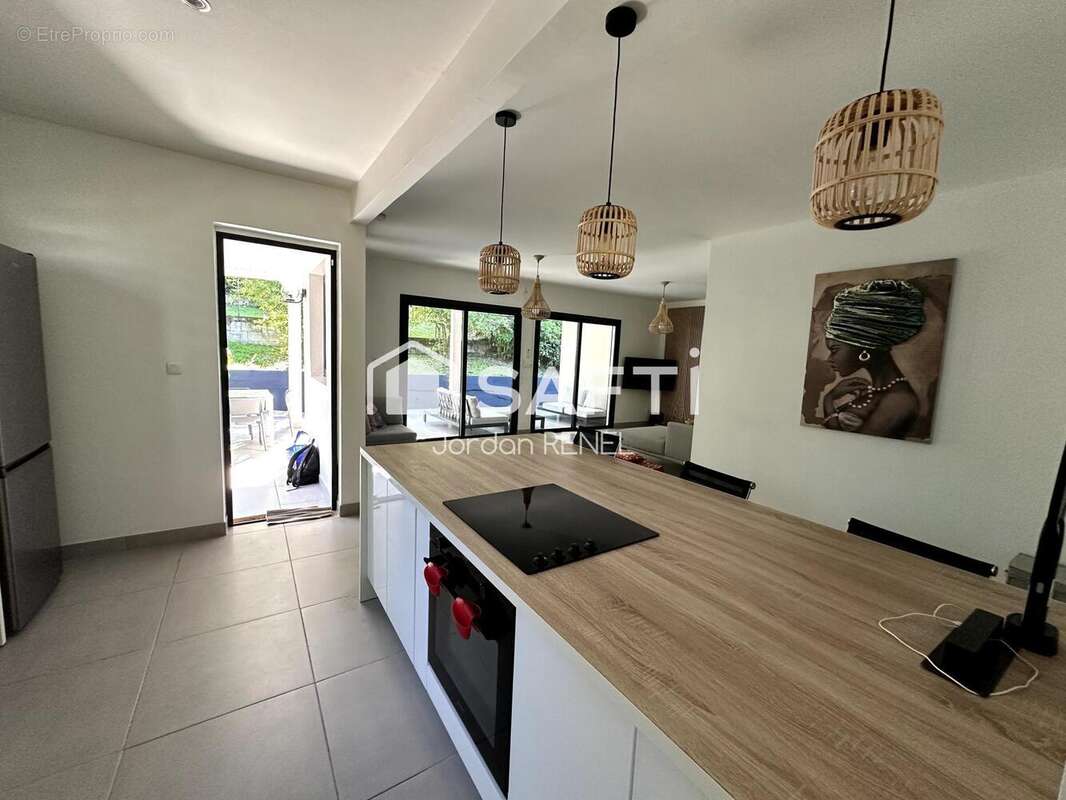 Photo 2 - Maison à FORT-DE-FRANCE