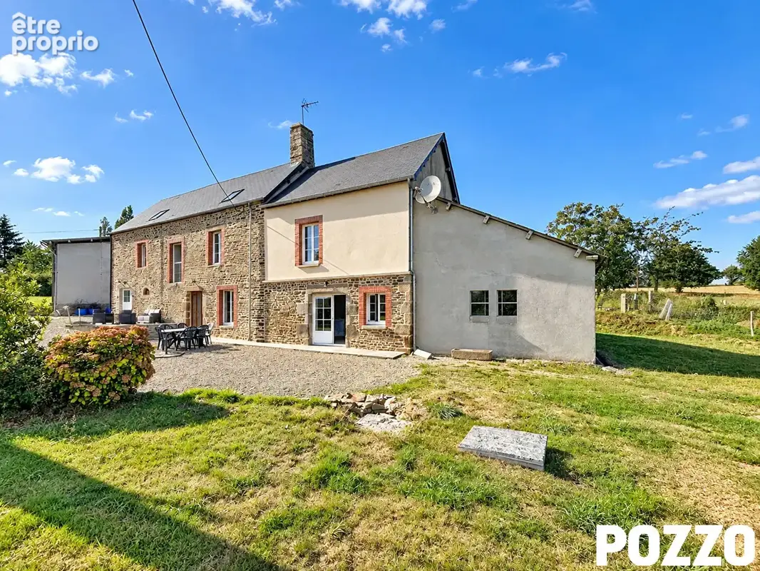 A Vendre - Tirepied Sur Sée - Maison 6 pièce(s) 160 m² -terrain-dépendances - photo 2