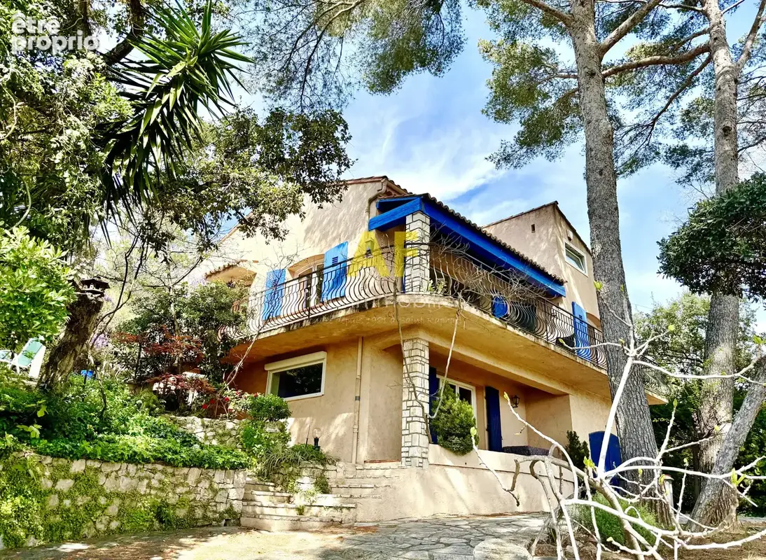 Saint-Raphaël, proche centre ville, villa 5 pièces avec garage et piscine - photo 5